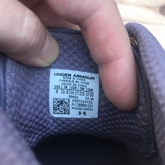 Under Armour Charged Pivot Mid Tinted - Picture 16 of 16